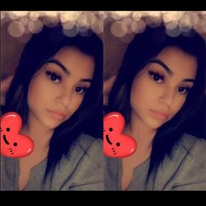 Meet your Posher, Ana